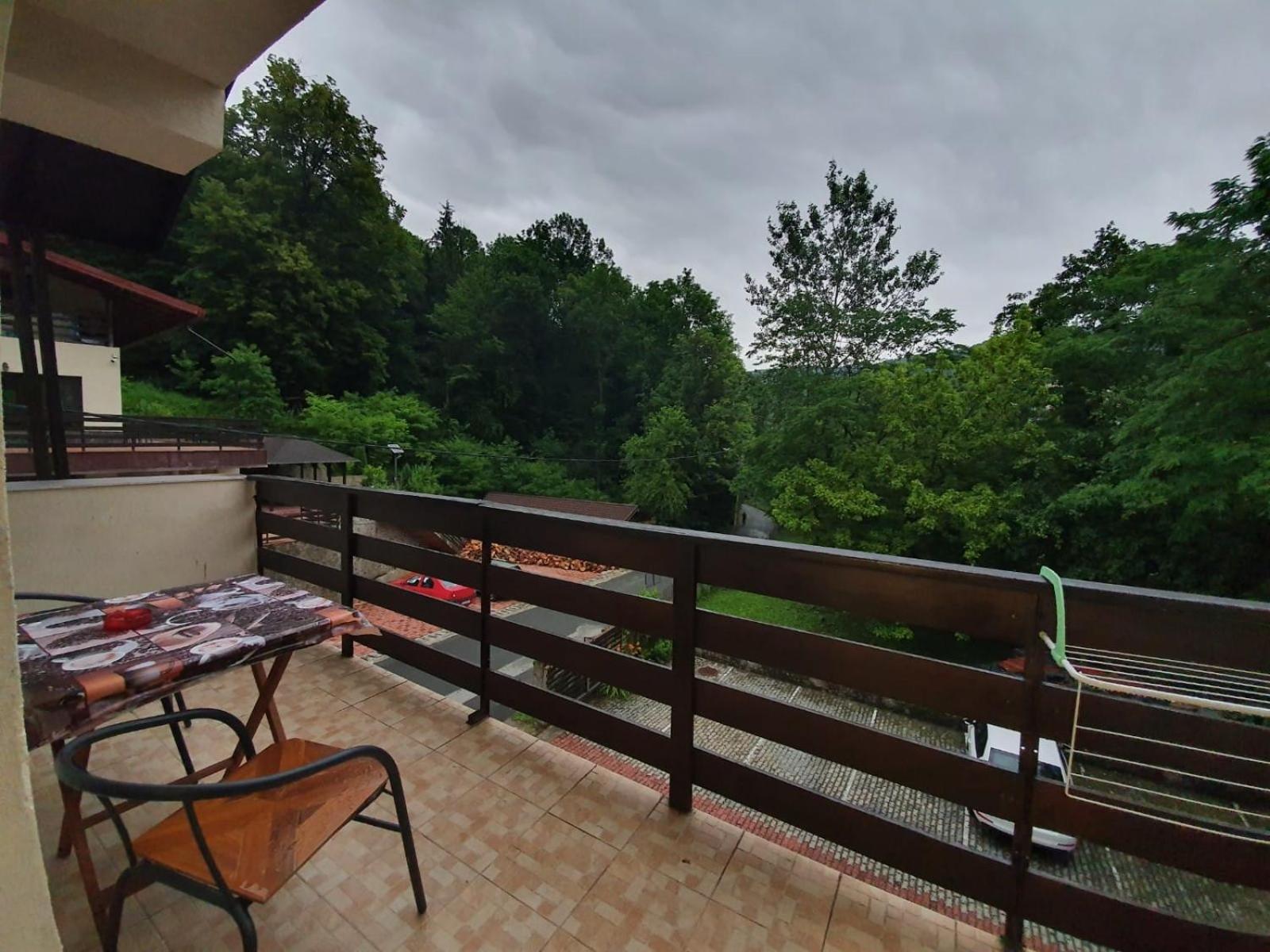 Pensiunea Iasmina Si Pescarul Călimăneşti Exteriér fotografie